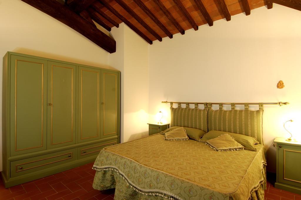 Agriturismo Castello Di Querceto Lucolena in Chianti Room photo